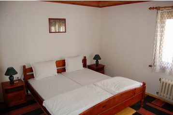 Bulgaria Chata Trjavna, Interior